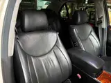 2004 Toyota Celsior 4.3 C Specification Interior Selection Pearl Sedan for sale, Japanese used car export - photo 23 of 62 | GULJI TRADERS