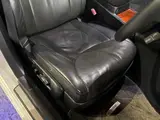 2004 Toyota Celsior 4.3 C Specification Interior Selection Pearl Sedan for sale, Japanese used car export - photo 24 of 62 | GULJI TRADERS