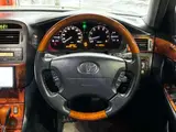2004 Toyota Celsior 4.3 C Specification Interior Selection Pearl Sedan for sale, Japanese used car export - photo 27 of 62 | GULJI TRADERS
