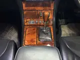2004 Toyota Celsior 4.3 C Specification Interior Selection Pearl Sedan for sale, Japanese used car export - photo 31 of 62 | GULJI TRADERS
