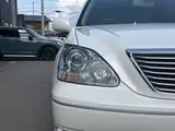 2004 Toyota Celsior C Show Interior Selection Pearl Sedan for sale, Japanese used car export - photo 9 of 39 | GULJI TRADERS