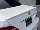 2004 Toyota Celsior C Show Interior Selection Pearl Sedan for sale, Japanese used car export - photo 15 of 39 | GULJI TRADERS