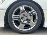 2004 Toyota Celsior C Show Interior Selection Pearl Sedan for sale, Japanese used car export - photo 22 of 39 | GULJI TRADERS