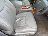 2004 Toyota Celsior 4.3 eR specifications Black Sedan for sale, Japanese used car export - photo 35 of 69 | GULJI TRADERS