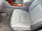 2004 Toyota Celsior 4.3 eR specifications Black Sedan for sale, Japanese used car export - photo 39 of 69 | GULJI TRADERS