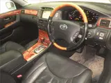 2004 Toyota Celsior C Interior Selection Pearl Sedan for sale, Japanese used car export - photo 3 of 11 | GULJI TRADERS