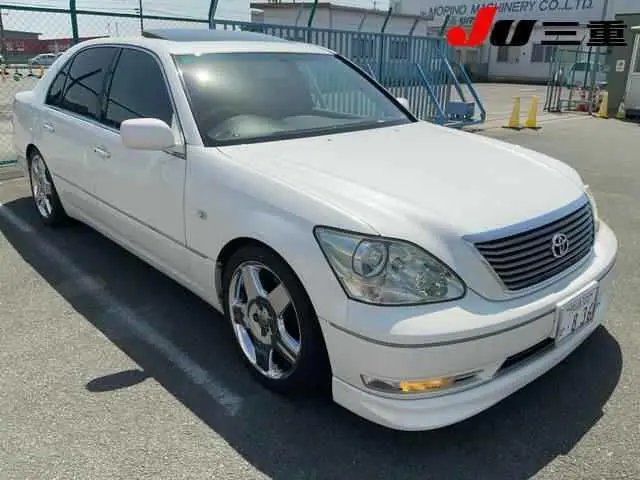 2004 Toyota Celsior C Interior Selection Pearl Sedan for sale, Japanese used car export | GULJI TRADERS