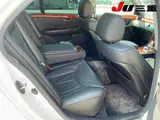 2004 Toyota Celsior C Interior Selection Pearl Sedan for sale, Japanese used car export - photo 5 of 12 | GULJI TRADERS