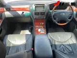 2004 Toyota Celsior C Interior Selection Pearl Sedan for sale, Japanese used car export - photo 8 of 12 | GULJI TRADERS
