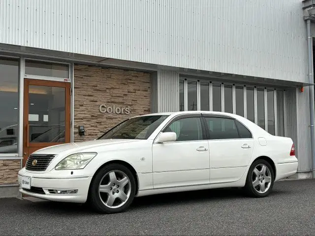 2004 Toyota Celsior eR Show Pearl Sedan for sale, Japanese used car export | GULJI TRADERS