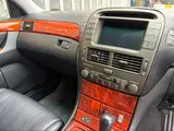 2004 Toyota Celsior eR Show Pearl Sedan for sale, Japanese used car export - photo 11 of 24 | GULJI TRADERS