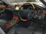 2004 Toyota Celsior C Specification Interior Selection Pearl Sedan for sale, Japanese used car export - photo 3 of 6 | GULJI TRADERS