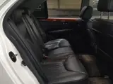 2004 Toyota Celsior C Specification Interior Selection Pearl Sedan for sale, Japanese used car export - photo 4 of 6 | GULJI TRADERS