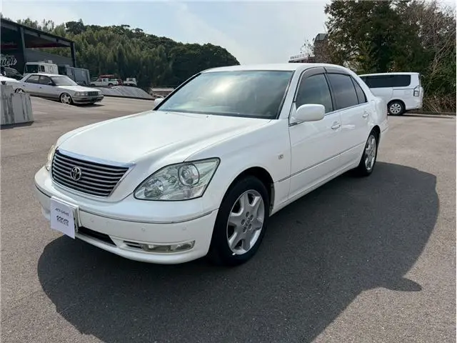 2005 Toyota Celsior Type C Black Leather - photo 1 2005 Toyota Celsior Type C Black Leather Pearl Sedan for sale, Japanese used car export - photo 1 of 46 | GULJI TRADERS