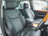 2005 Toyota Celsior C Specification Interior Selection Pearl Sedan for sale, Japanese used car export - photo 38 of 78 | GULJI TRADERS