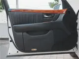 2005 Toyota Celsior C Specification Interior Selection Pearl Sedan for sale, Japanese used car export - photo 44 of 78 | GULJI TRADERS