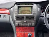 2005 Toyota Celsior 4.3 eR specifications Pearl Sedan for sale, Japanese used car export - photo 24 of 66 | GULJI TRADERS