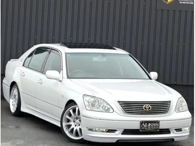 2005 Toyota Celsior - photo 1 2005 Toyota Celsior White Sedan for sale, Japanese used car export - photo 1 of 20 | GULJI TRADERS