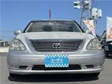 2005 Toyota Celsior eR version, genuine leather, SR, Mark Levinson Silver Sedan for sale, Japanese used car export - photo 3 of 48 | GULJI TRADERS