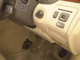 2005 Toyota Celsior C Show Pearl Sedan for sale, Japanese used car export - photo 8 of 11 | GULJI TRADERS
