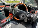 2006 Toyota Celsior 4.3 C Specification Interior Selection Pearl Sedan for sale, Japanese used car export - photo 15 of 67 | GULJI TRADERS