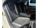 2006 Toyota Celsior 4.3 C Specification Interior Selection Pearl Sedan for sale, Japanese used car export - photo 19 of 67 | GULJI TRADERS