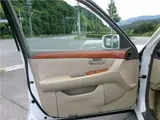 2006 Toyota Celsior C-spec sunroof Pearl Sedan for sale, Japanese used car export - photo 30 of 56 | GULJI TRADERS