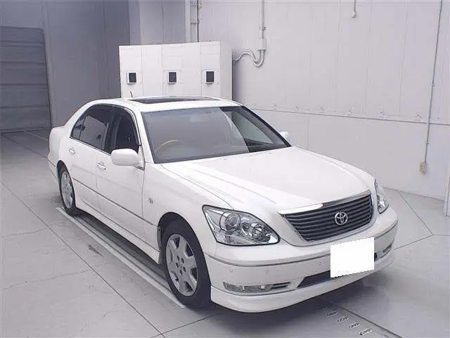 2006 Toyota Celsior C Show Interior Selection Pearl Sedan for sale, Japanese used car export - photo 1 of 11 | GULJI TRADERS