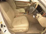 2006 Toyota Celsior eR Show Pearl Sedan for sale, Japanese used car export - photo 5 of 11 | GULJI TRADERS