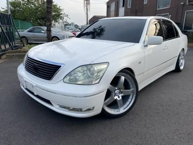 2006 Toyota Celsior eR specifications - photo 1 2006 Toyota Celsior eR specifications Pearl Sedan for sale, Japanese used car export - photo 1 of 9 | GULJI TRADERS