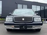 2004 Toyota Century ★Dual EMV Package★Genuine Leather Seats★Rear Seat Monitor★Genuine Navigation System Blue Sedan for sale, Japanese used car export - photo 12 of 38 | GULJI TRADERS