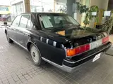 2007 Toyota Century Base grade: Genuine leather, air suspension, electric lace curtains Black Sedan for sale, Japanese used car export - photo 8 of 50 | GULJI TRADERS