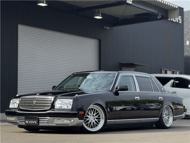 2010 Toyota Century Standard Sedan for sale, Japanese used car export - photo 1 of 23 | GULJI TRADERS