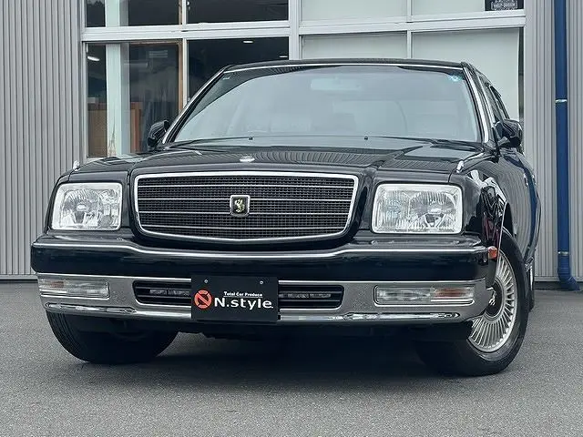 2011 Toyota Century Standard specification vehicle with floor shift - photo 1 2011 Toyota Century Standard specification vehicle with floor shift Black Sedan for sale, Japanese used car export | GULJI TRADERS