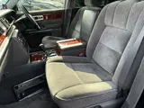 2015 Toyota Century 5.0 Floor shift Black Sedan for sale, Japanese used car export - photo 17 of 30 | GULJI TRADERS