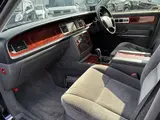 2015 Toyota Century 5.0 Floor shift Black Sedan for sale, Japanese used car export - photo 18 of 30 | GULJI TRADERS