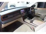 2018 Toyota Century Base grade, optional cold weather package, rear three-panel curtains, one-owner vehicle. Other Sedan for sale, Japanese used car export - photo 55 of 80 | GULJI TRADERS