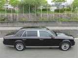 2020 Toyota Century 5.0 Standard Specification Genuine Leather Rear Entertainment Other Sedan for sale, Japanese used car export - photo 18 of 21 | GULJI TRADERS