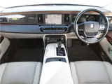 2021 Toyota Century Base grade / Full aero kit / Excellent condition leather / Corporate owner (one owner) Silver Sedan for sale, Japanese used car export - photo 30 of 80 | GULJI TRADERS