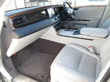 2021 Toyota Century Base grade / Full aero kit / Excellent condition leather / Corporate owner (one owner) Silver Sedan for sale, Japanese used car export - photo 48 of 80 | GULJI TRADERS