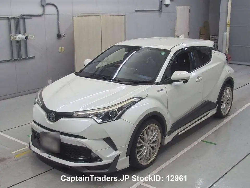 2017 Toyota Ch-r - photo 1 2017 Toyota Ch-r Pearl white SUV for sale, Japanese used car export | GULJI TRADERS