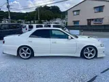 1999 Toyota Chaser 2.5 Tourer V Pearl Sedan for sale, Japanese used car export - photo 4 of 9 | GULJI TRADERS