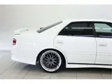 2000 Toyota Chaser Tourer 5-speed White Sedan for sale, Japanese used car export - photo 12 of 47 | GULJI TRADERS