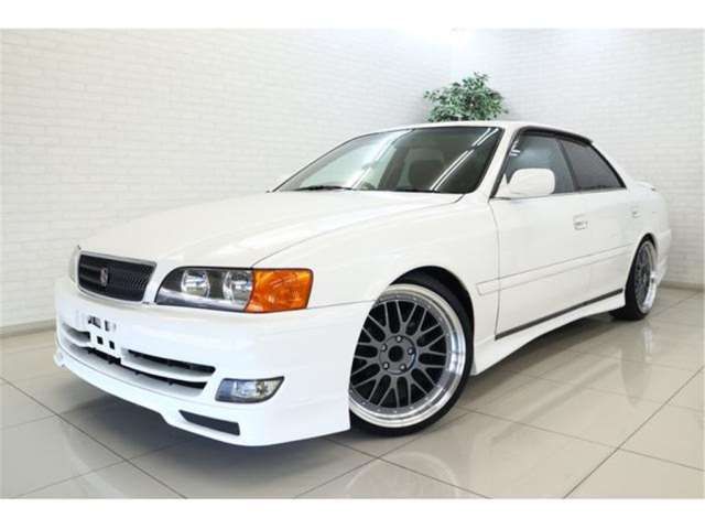 2000 Toyota Chaser Tourer 5-speed - photo 1 2000 Toyota Chaser Tourer 5-speed White Sedan for sale, Japanese used car export | GULJI TRADERS
