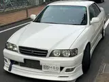 2000 Toyota Chaser Tourer V White Sedan for sale, Japanese used car export - photo 2 of 9 | GULJI TRADERS