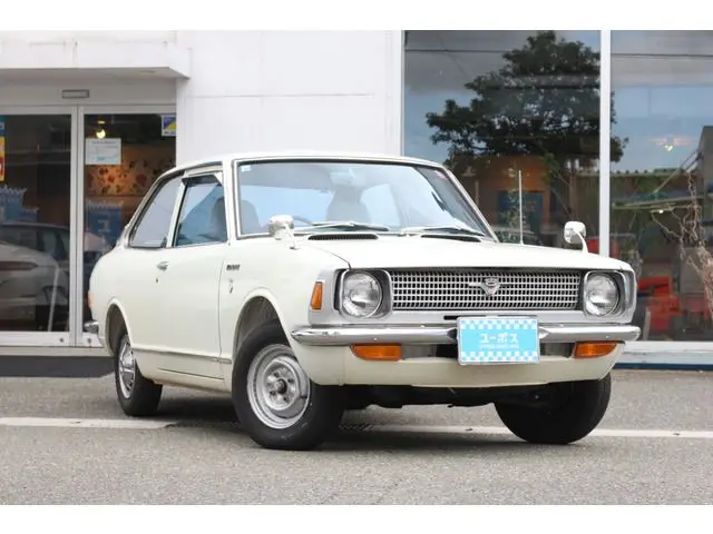 1970 Toyota Corolla White Sedan for sale, Japanese used car export - photo 1 of 39 | GULJI TRADERS