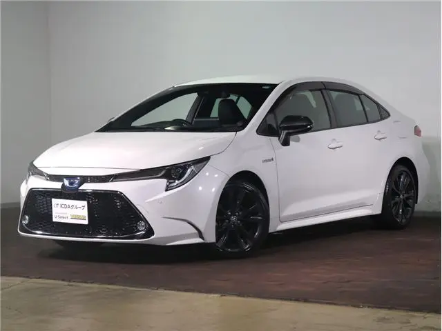 2019 Toyota Corolla Hybrid Double By Pearl Sedan for sale, Japanese used car export - photo 1 of 63 | GULJI TRADERS