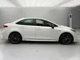 2019 Toyota Corolla Hybrid Double By Pearl Sedan for sale, Japanese used car export - photo 6 of 10 | GULJI TRADERS
