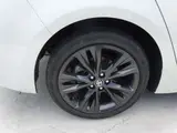 2020 Toyota Corolla 1.8 Hybrid WxB Pearl Sedan for sale, Japanese used car export - photo 11 of 48 | GULJI TRADERS