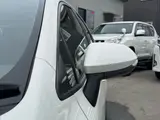 2020 Toyota Corolla Hybrid SE-FOUR Pearl Sedan for sale, Japanese used car export - photo 12 of 77 | GULJI TRADERS